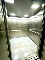 Redhill Forum (D3), Factory #470470231